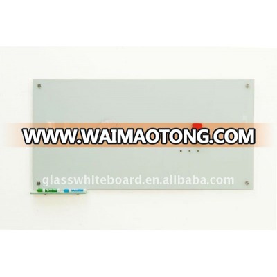 Glass Whiteboard with Pentray